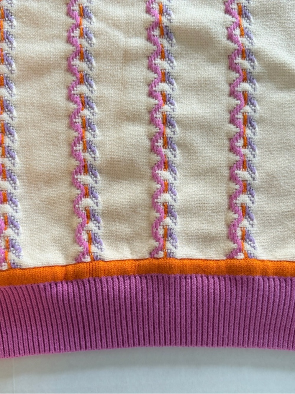 THML Multi-Pattern Short Sleeve Knit Sweater Cream with Pink and Orange Trim M - Picture 10 of 11